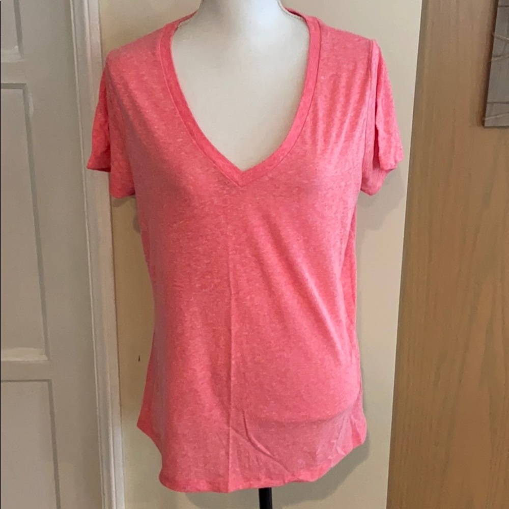 Mossimo v neck t shirt pink xl